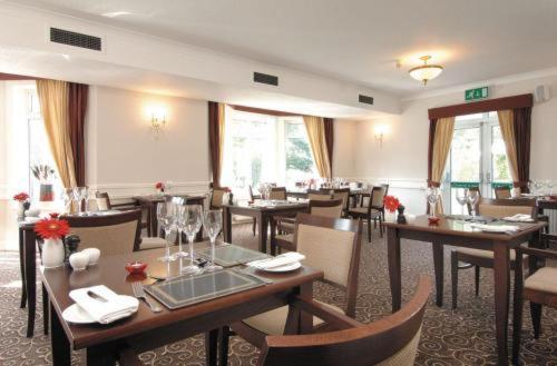 Hickstead Hotel Bolney Extérieur photo